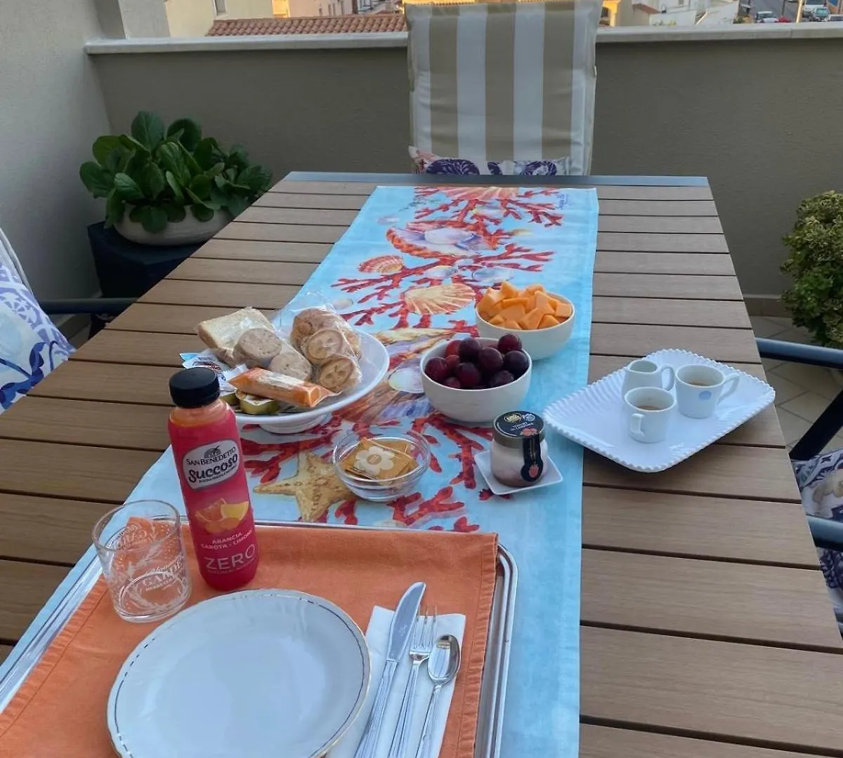 Tra Mare & Monti - Bed & Breakfast Όλμπια 0*,